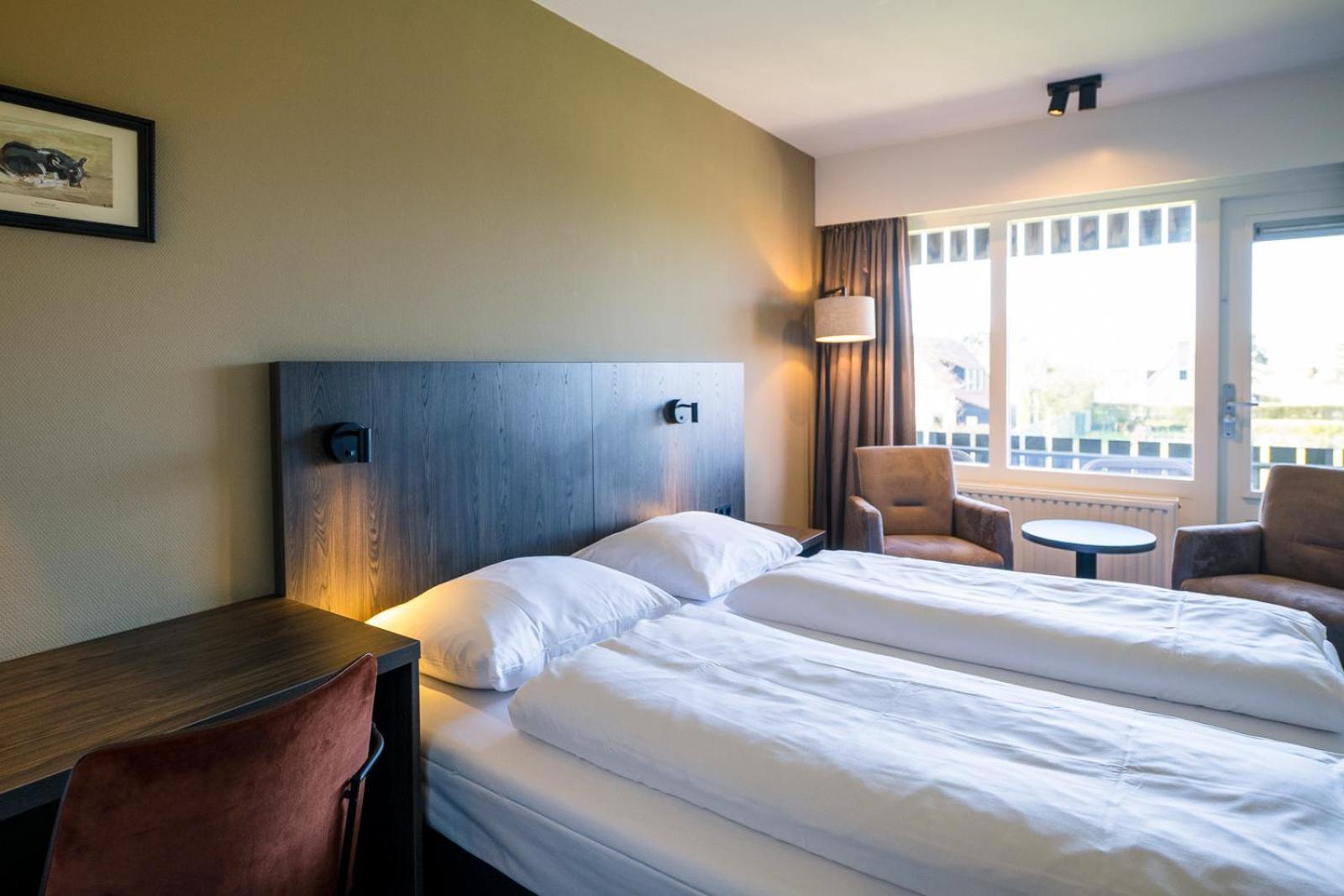 Hotel Hofker Нес Экстерьер фото